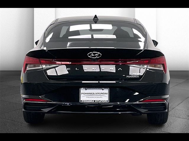 2022 Hyundai Elantra Limited