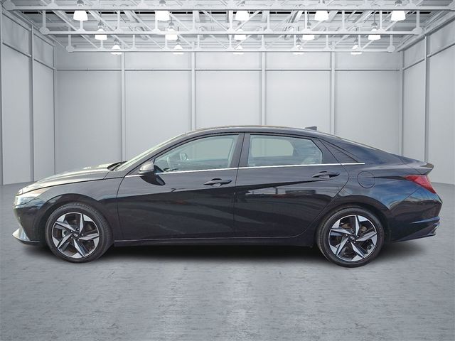 2022 Hyundai Elantra Limited