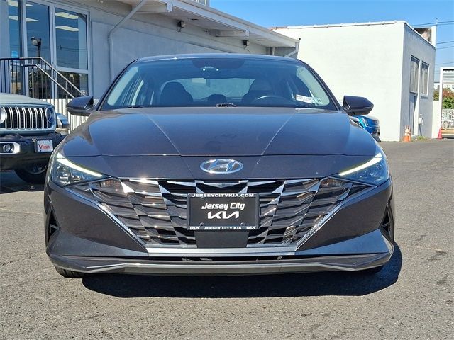 2022 Hyundai Elantra Limited