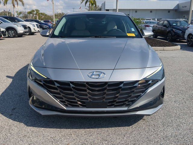 2022 Hyundai Elantra Limited