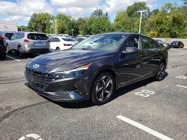 2022 Hyundai Elantra Limited