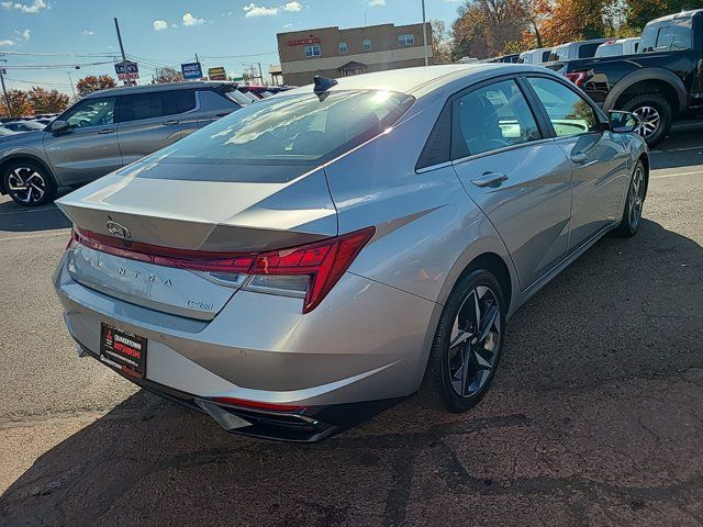 2022 Hyundai Elantra Limited