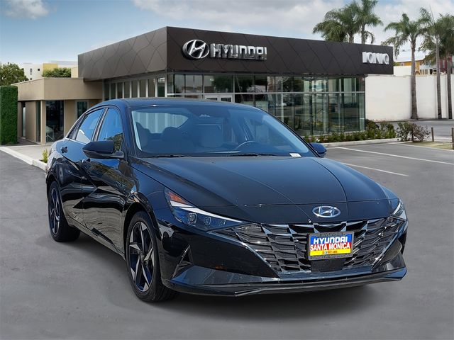 2022 Hyundai Elantra Limited