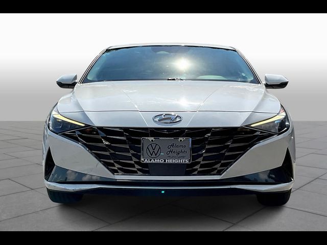 2022 Hyundai Elantra Limited