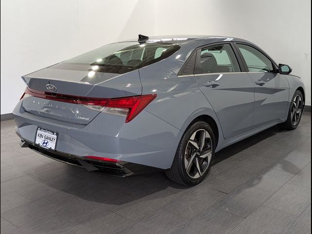 2022 Hyundai Elantra Limited