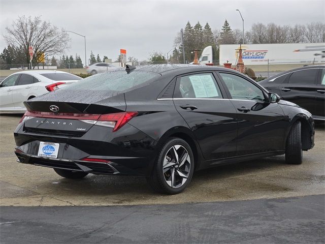 2022 Hyundai Elantra Limited