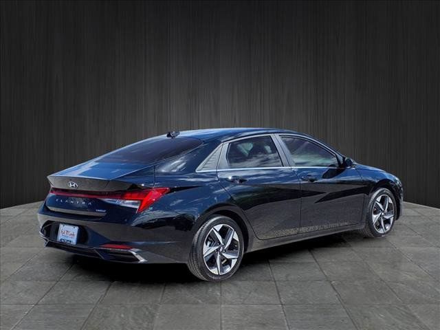 2022 Hyundai Elantra Limited