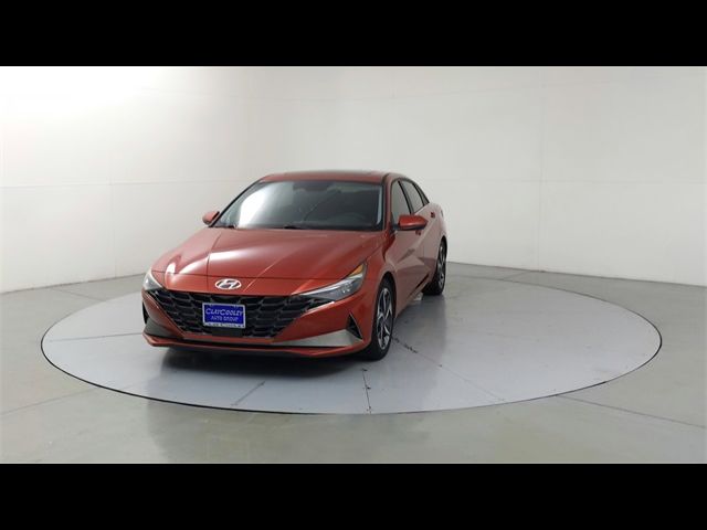 2022 Hyundai Elantra Limited