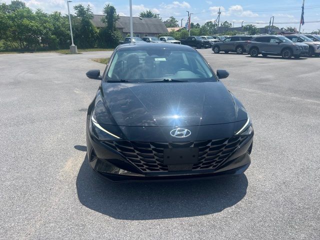 2022 Hyundai Elantra Limited