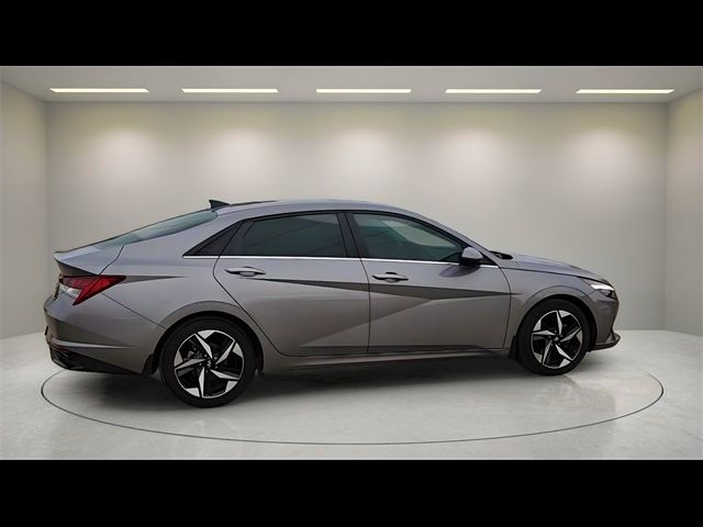 2022 Hyundai Elantra Limited