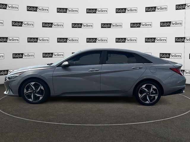 2022 Hyundai Elantra Limited