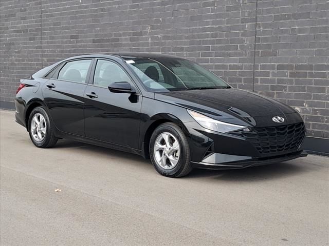 2022 Hyundai Elantra SE