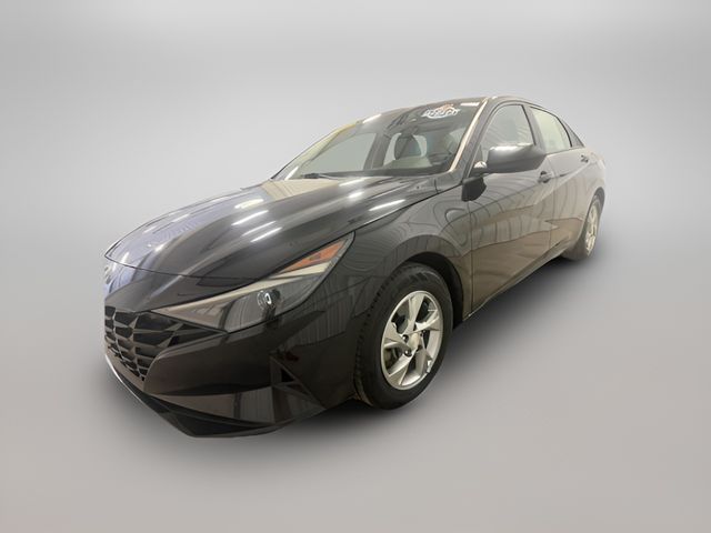 2022 Hyundai Elantra SE
