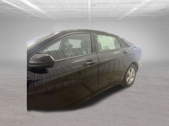 2022 Hyundai Elantra SE