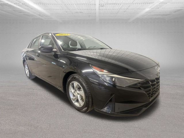 2022 Hyundai Elantra SE