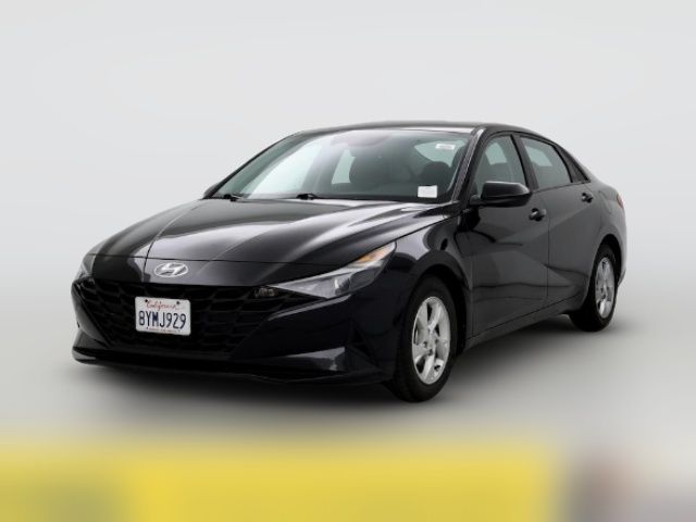 2022 Hyundai Elantra SE