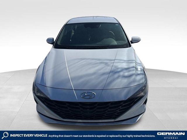 2022 Hyundai Elantra SE