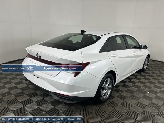 2022 Hyundai Elantra SE