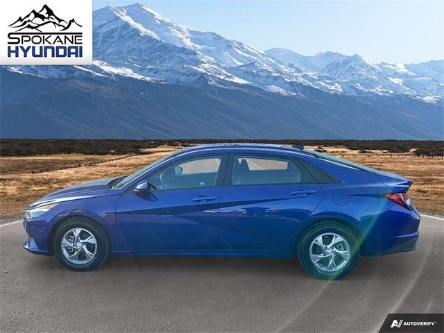 2022 Hyundai Elantra SE