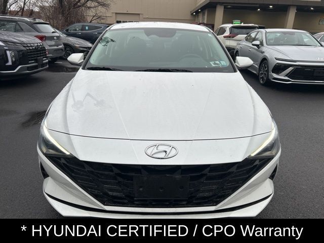 2022 Hyundai Elantra SE