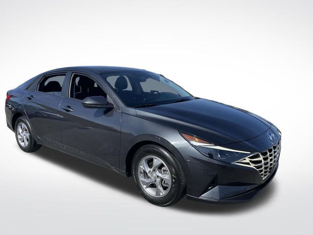 2022 Hyundai Elantra SE