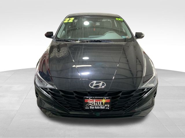 2022 Hyundai Elantra SE