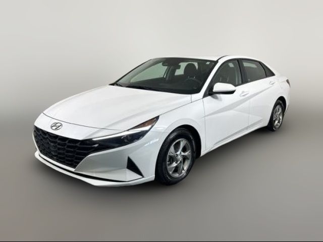 2022 Hyundai Elantra SE