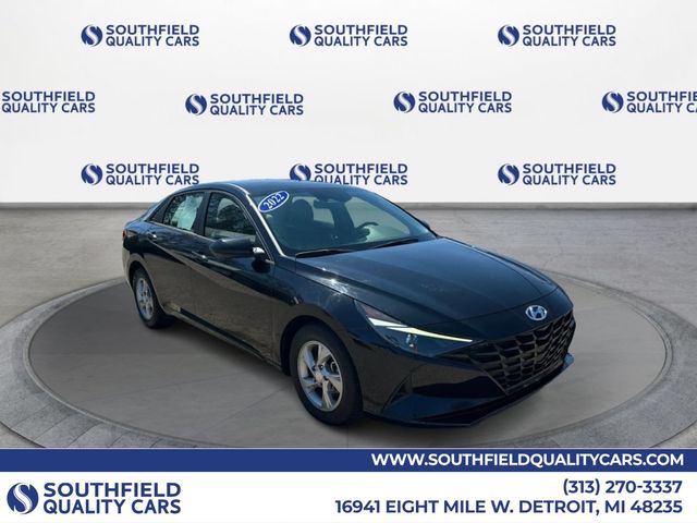 2022 Hyundai Elantra SE