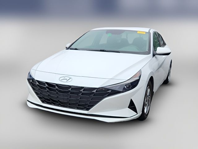 2022 Hyundai Elantra SE