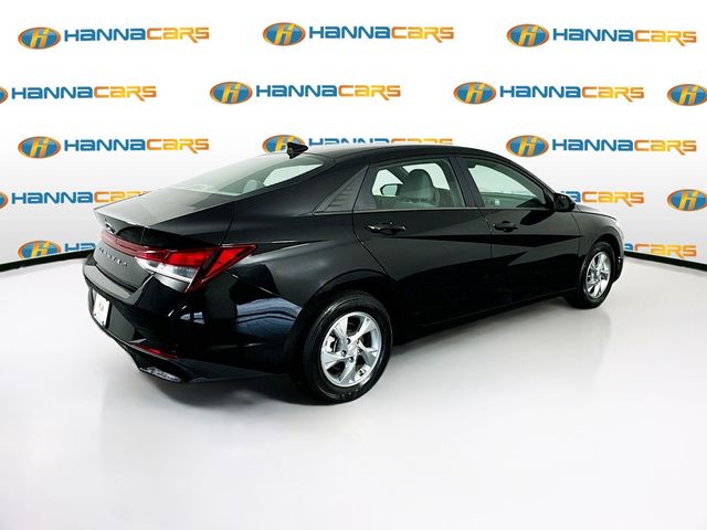 2022 Hyundai Elantra SE