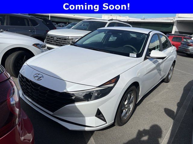 2022 Hyundai Elantra SE