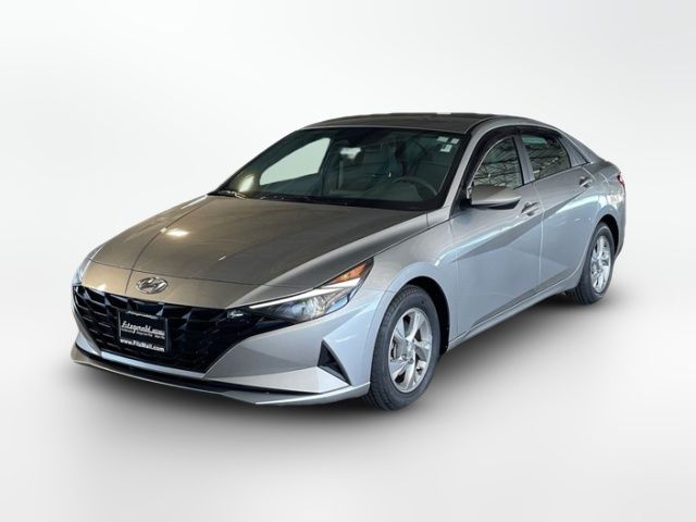 2022 Hyundai Elantra SE