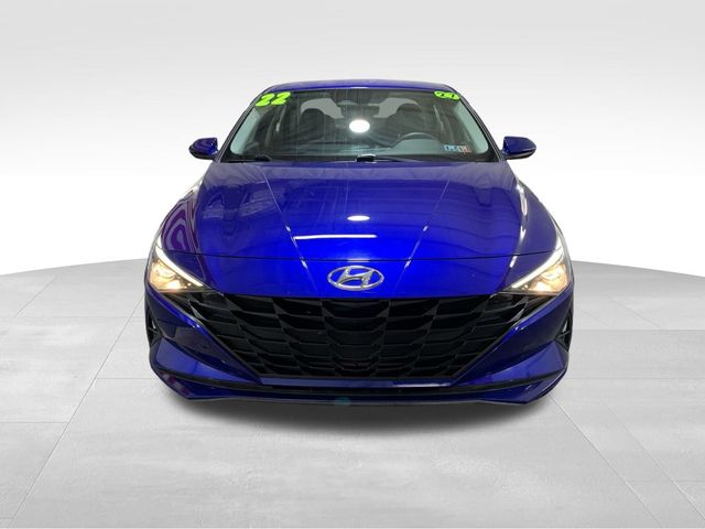 2022 Hyundai Elantra SE