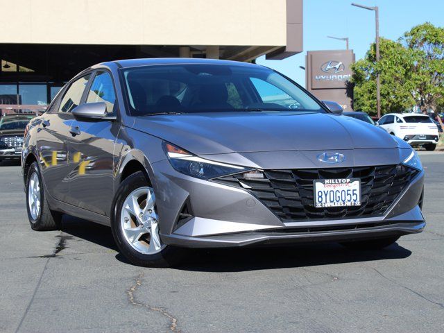 2022 Hyundai Elantra SE