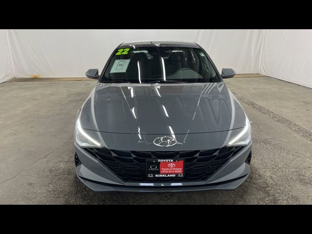 2022 Hyundai Elantra SE