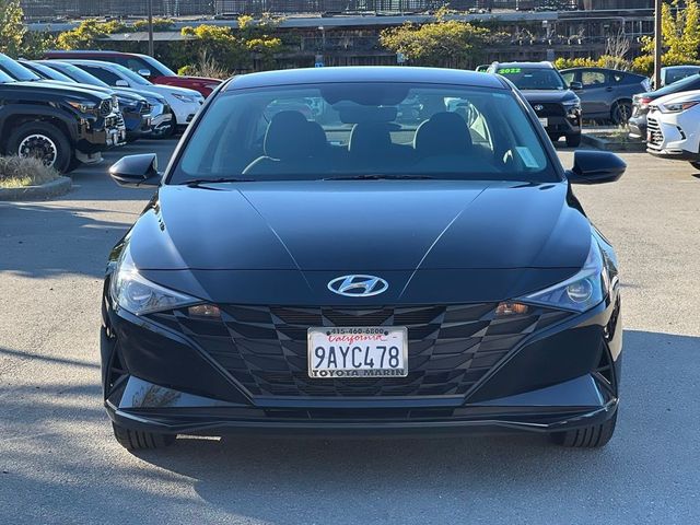 2022 Hyundai Elantra SE