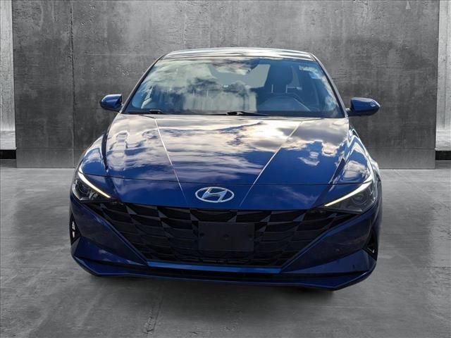 2022 Hyundai Elantra SE