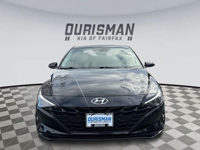 2022 Hyundai Elantra SE