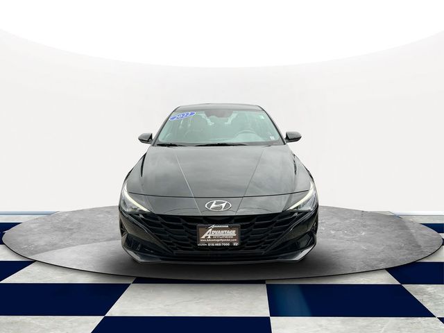 2022 Hyundai Elantra SE