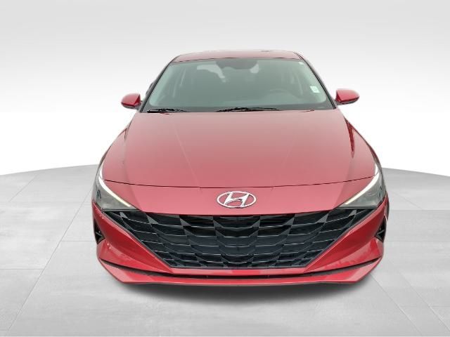 2022 Hyundai Elantra SE