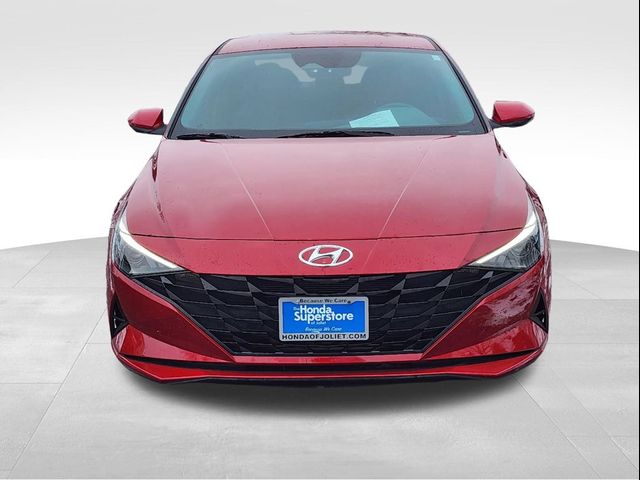 2022 Hyundai Elantra SE