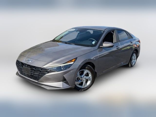 2022 Hyundai Elantra SE