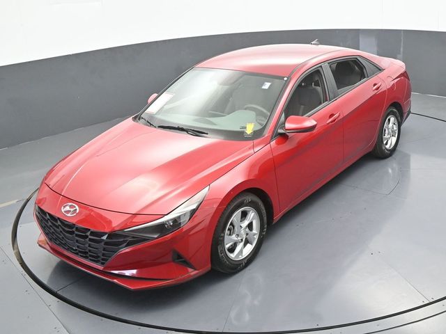 2022 Hyundai Elantra SE