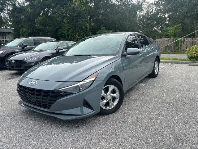 2022 Hyundai Elantra SE