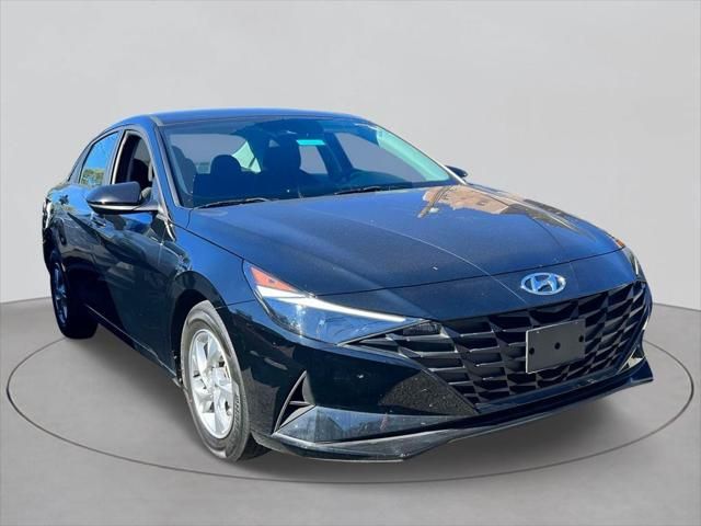 2022 Hyundai Elantra SE