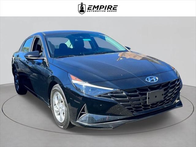 2022 Hyundai Elantra SE