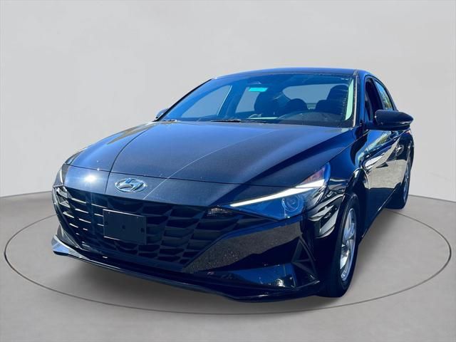 2022 Hyundai Elantra SE