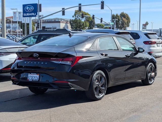 2022 Hyundai Elantra SEL