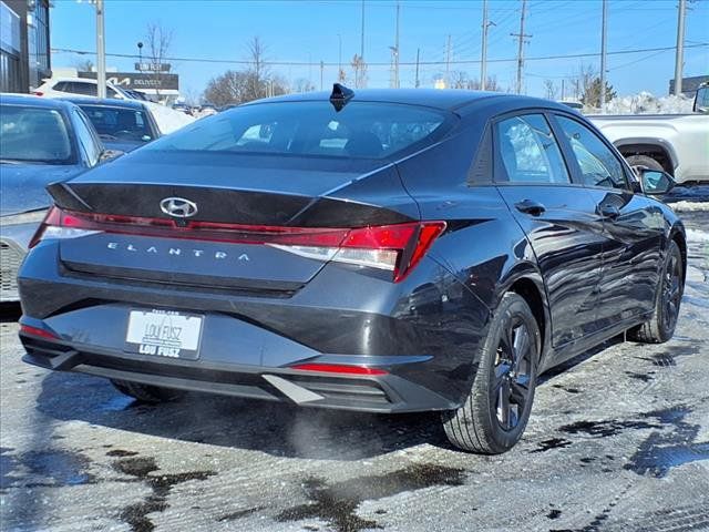 2022 Hyundai Elantra SEL