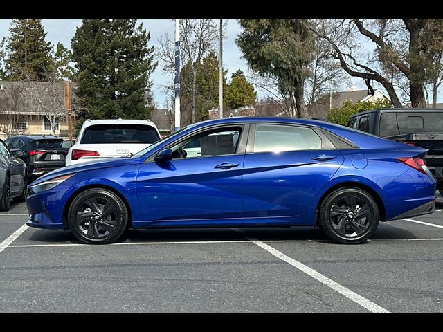 2022 Hyundai Elantra SEL